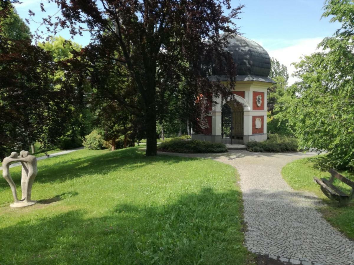 Apartman U Horynu - Sadova Ceska Trebova Luaran gambar